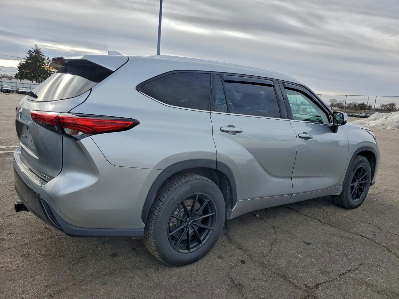 Toyota Highlander Limited Image 3