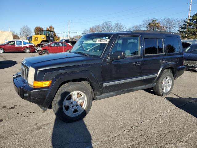  Salvage Jeep Commander