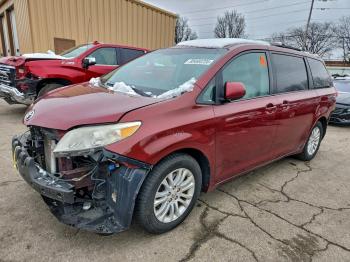  Salvage Toyota Sienna
