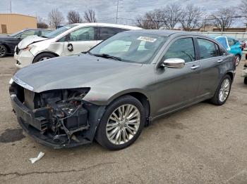  Salvage Chrysler 200