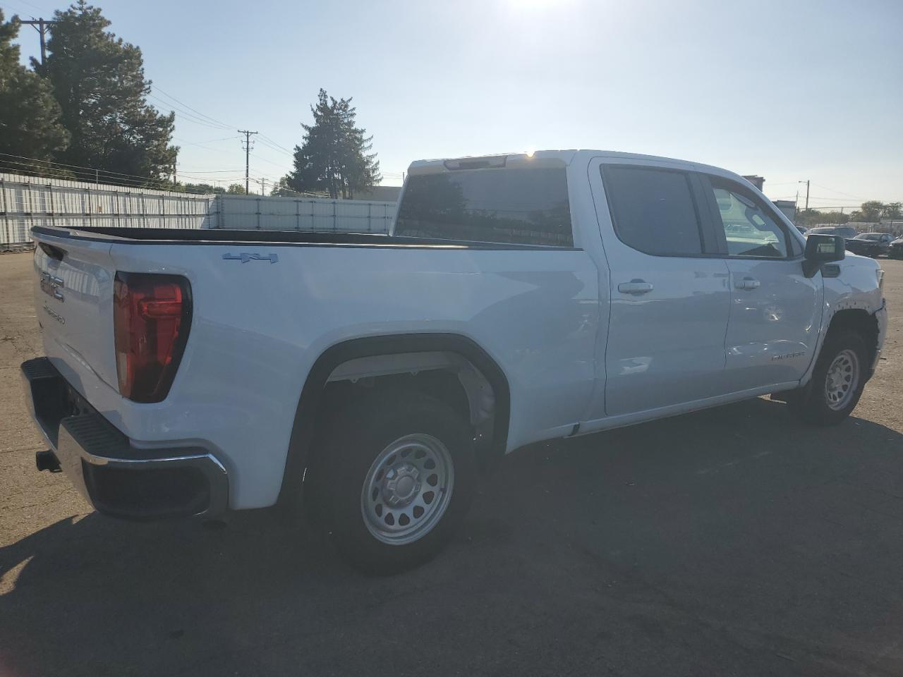 GMC Sierra K1500 Image 8