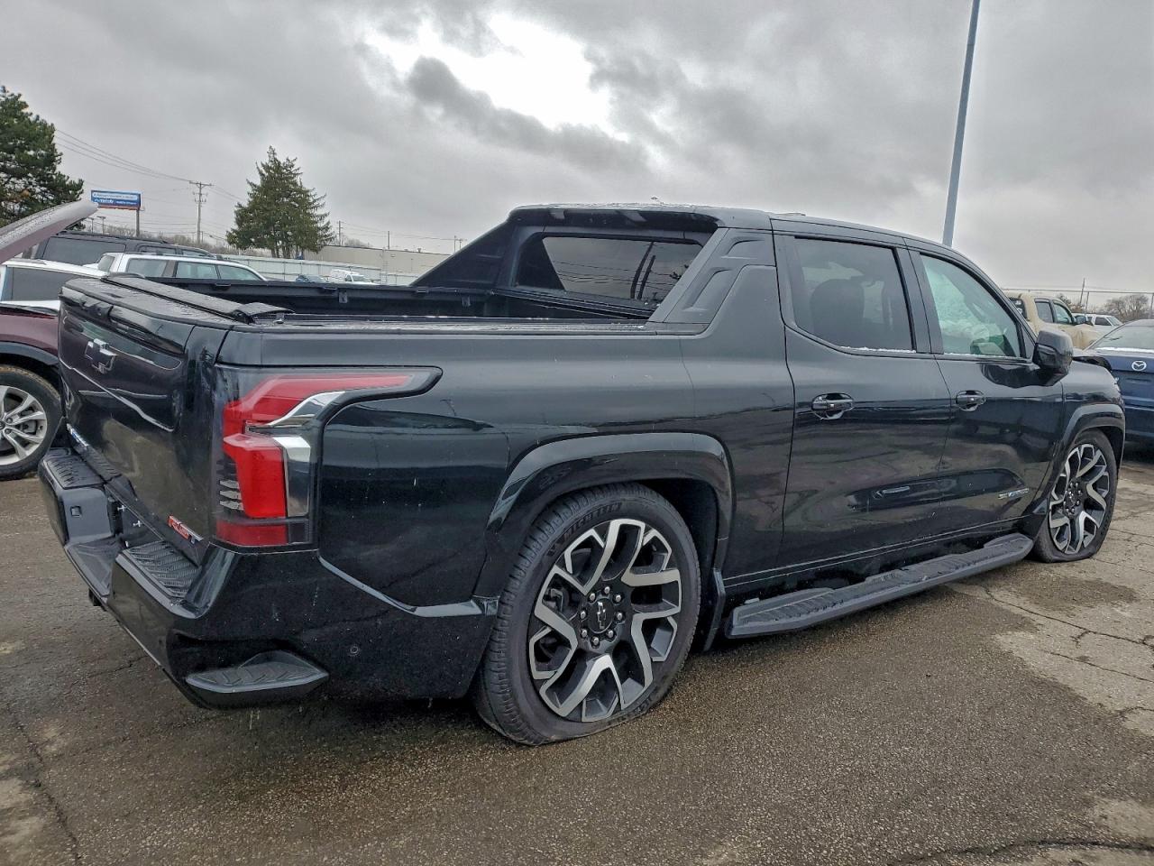 Chevrolet Silverado Rst Image 5