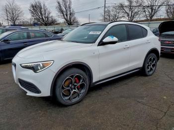  Salvage Alfa Romeo Stelvio