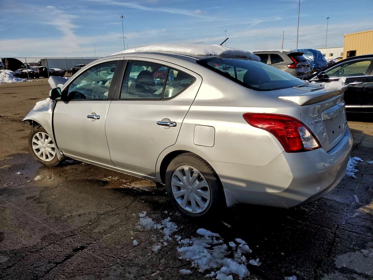 Nissan Versa S Image 2