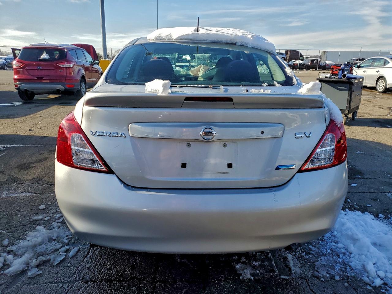 Nissan Versa S Image 4