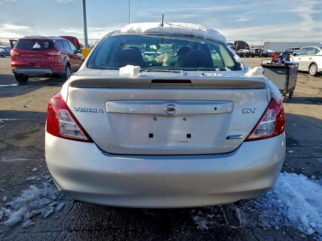 Nissan Versa S Image 4