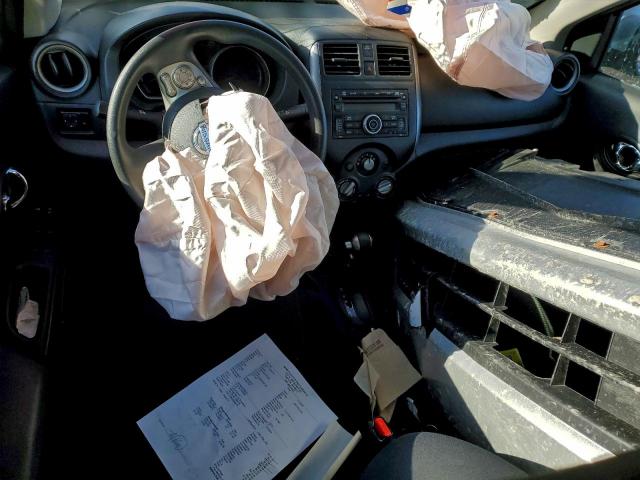 Nissan Versa S Image 9