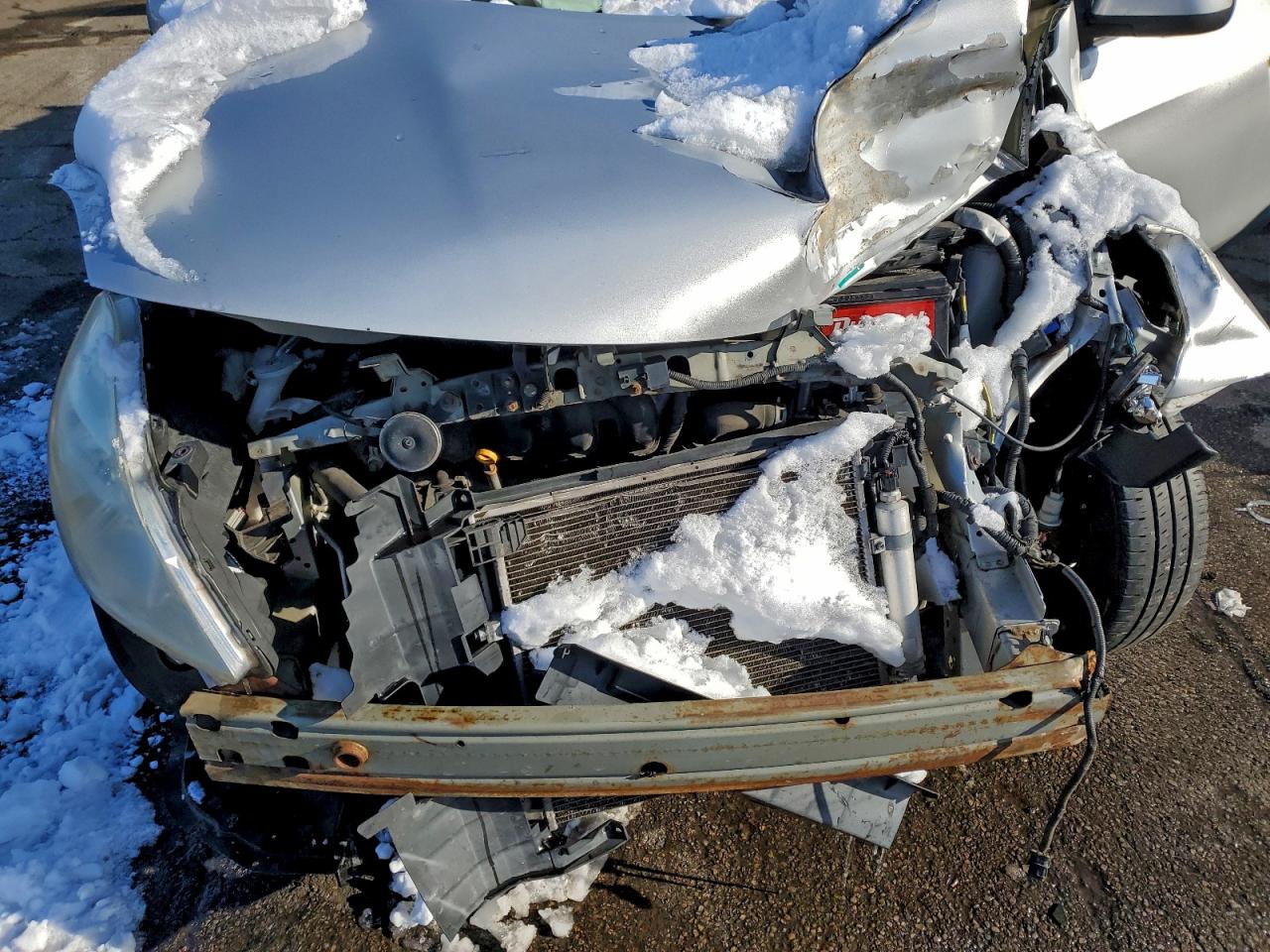 Nissan Versa S Image 11