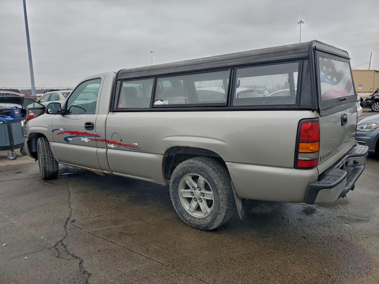 GMC Sierra C1500 Image 9