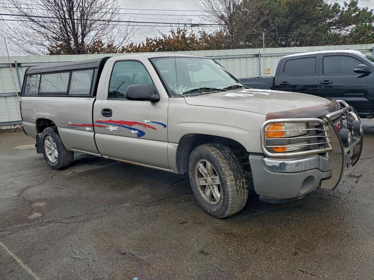 GMC Sierra C1500 Image 4