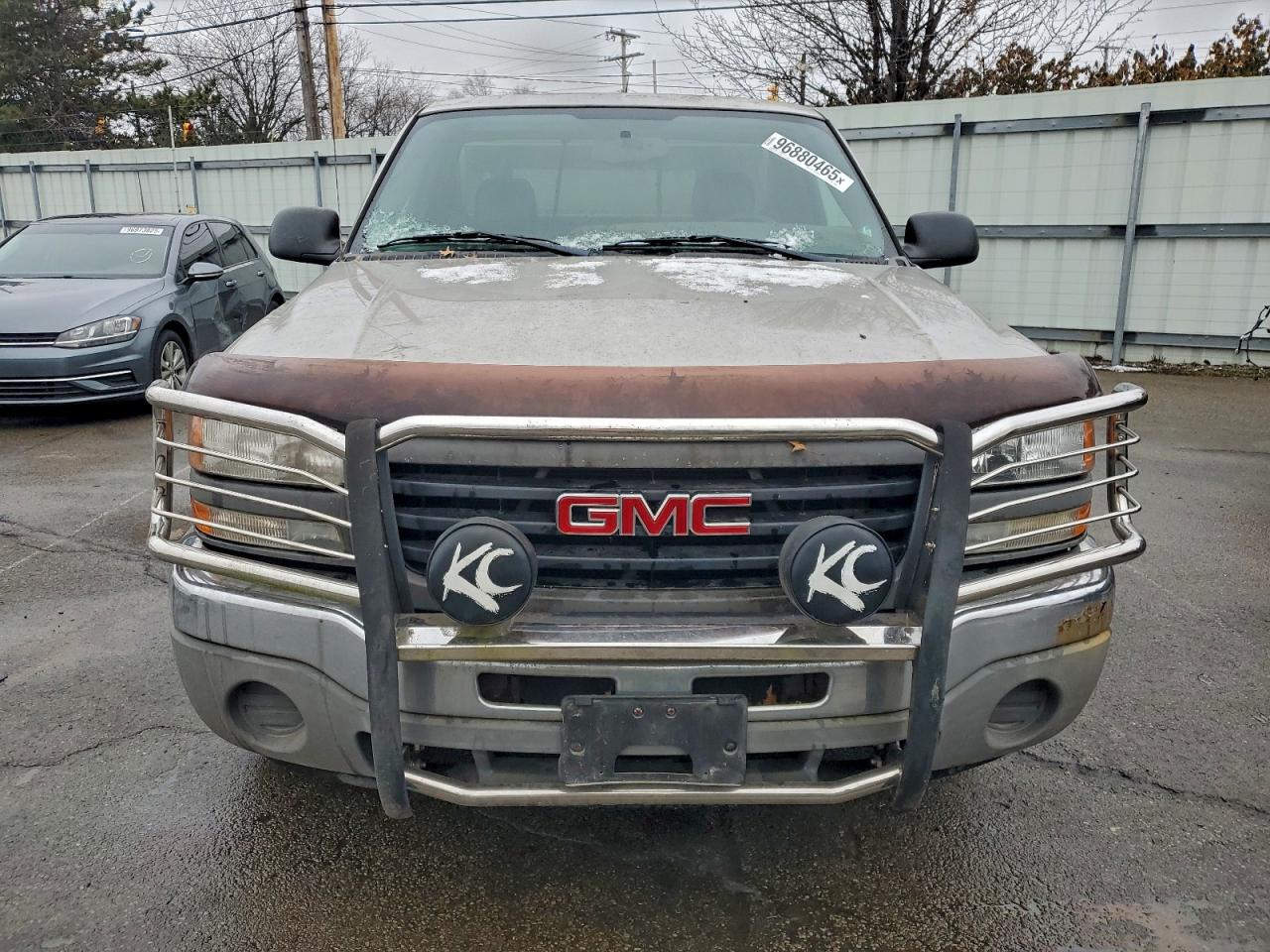 GMC Sierra C1500 Image 3