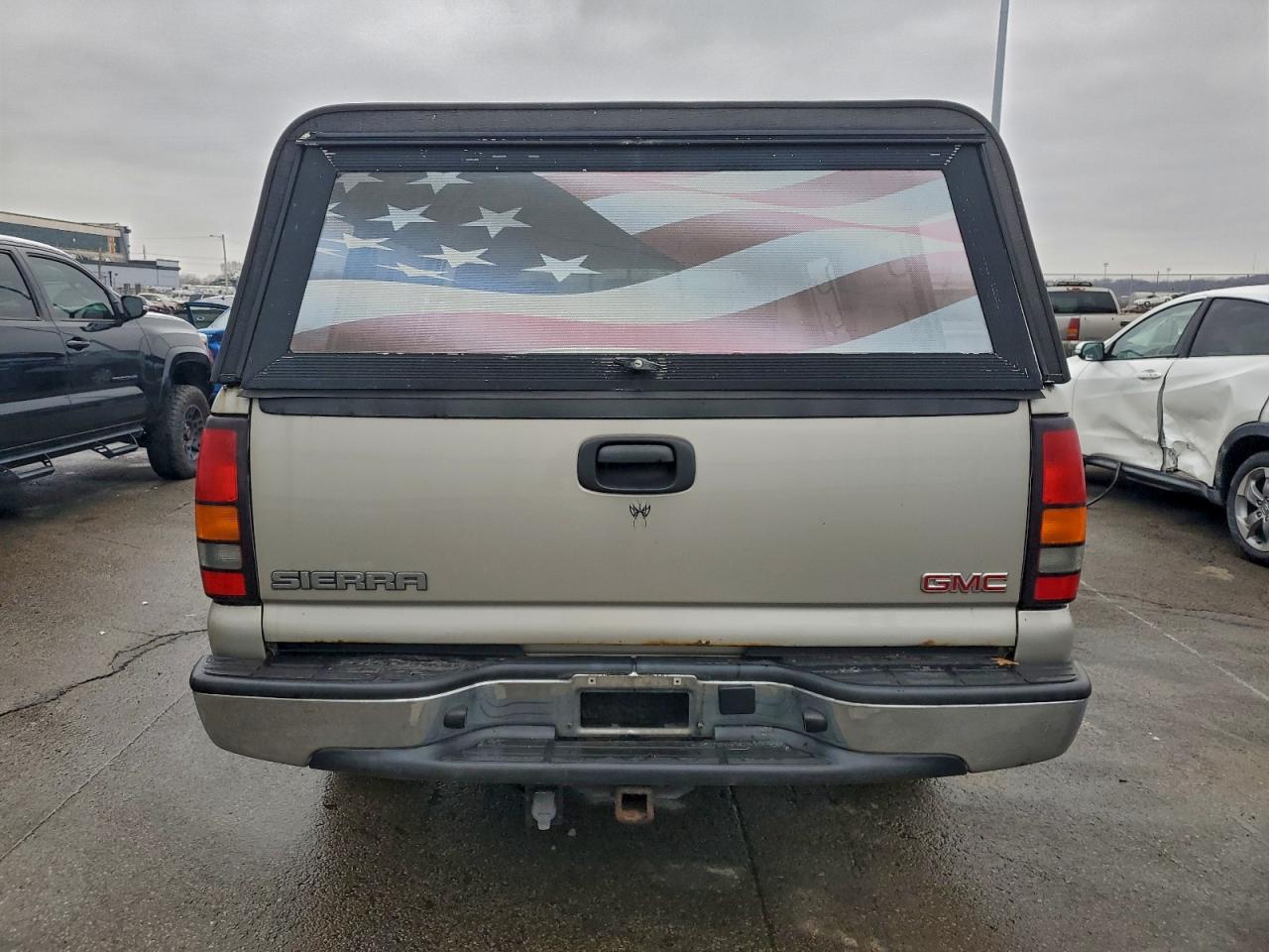 GMC Sierra C1500 Image 11