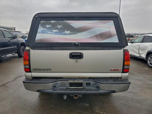 GMC Sierra C1500 Image 11