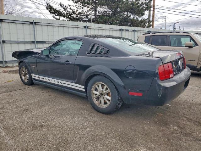 Ford Mustang Image 8