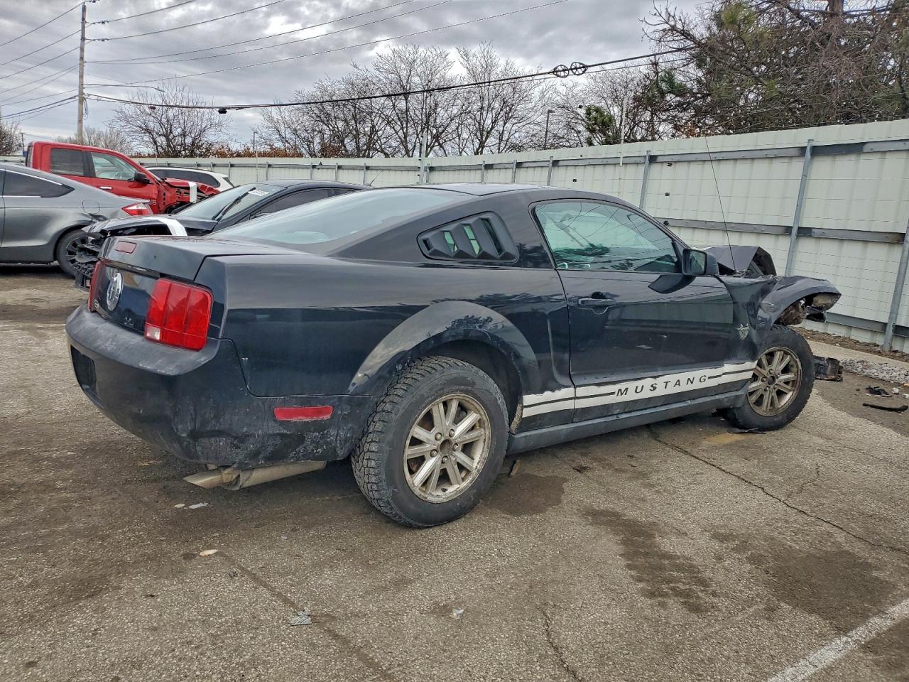 Ford Mustang Image 7