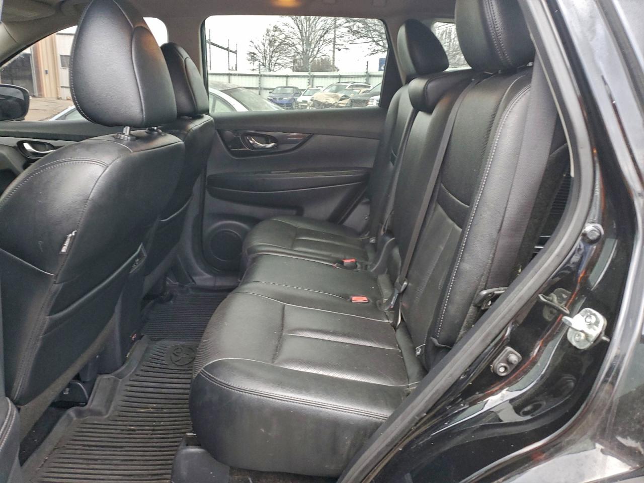 Nissan Rogue S Image 11