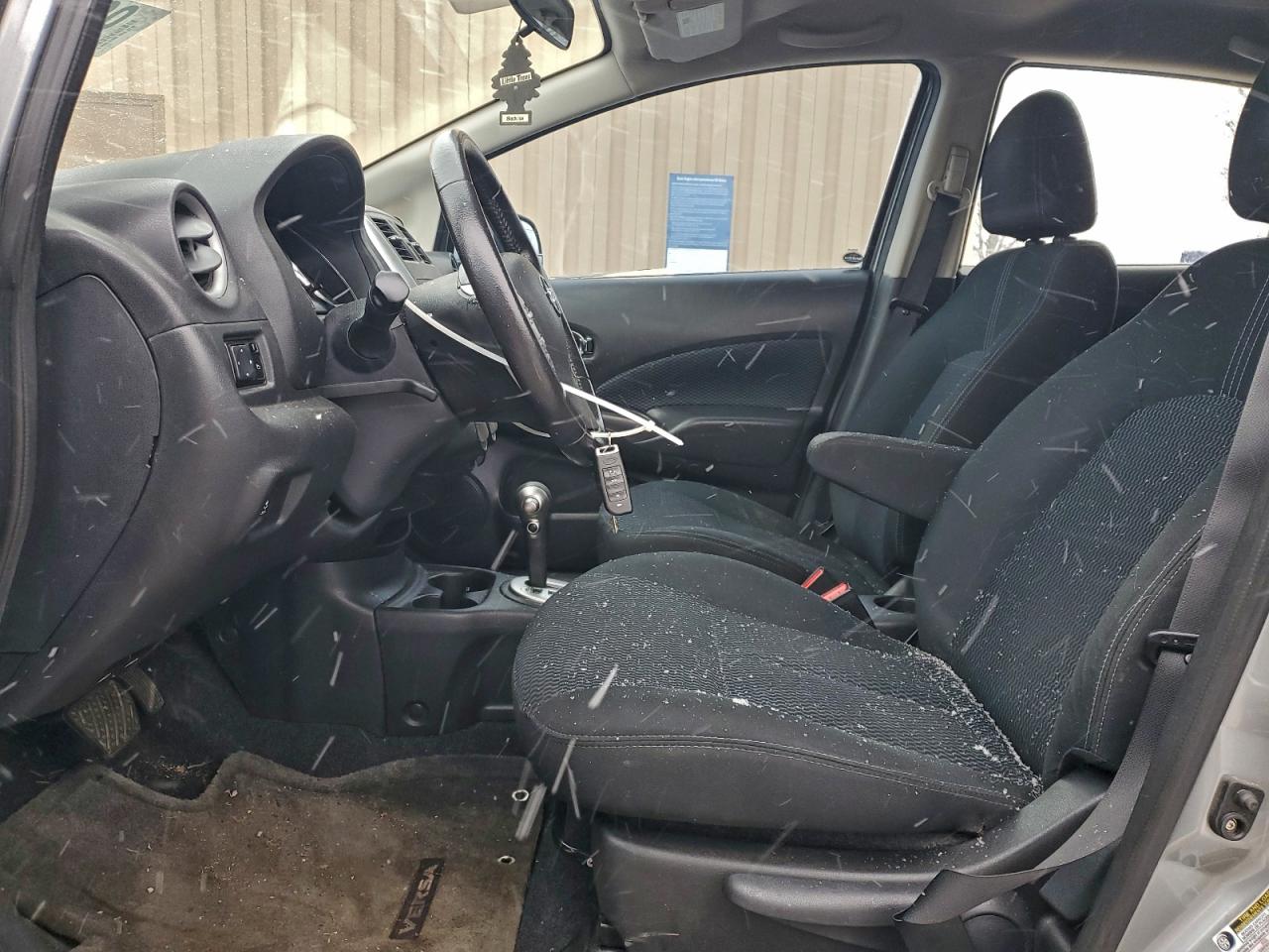 Nissan Versa S Image 7