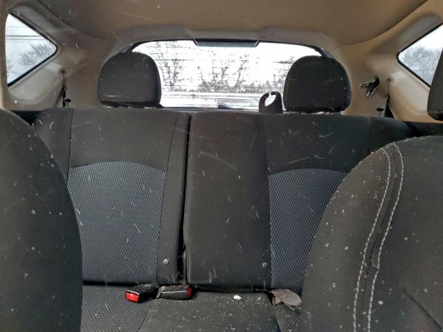 Nissan Versa S Image 11