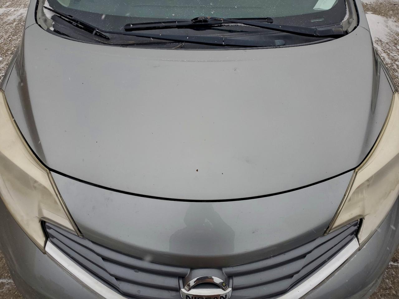 Nissan Versa S Image 12