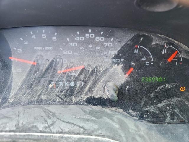 Ford E-150 E150 Van Image 11