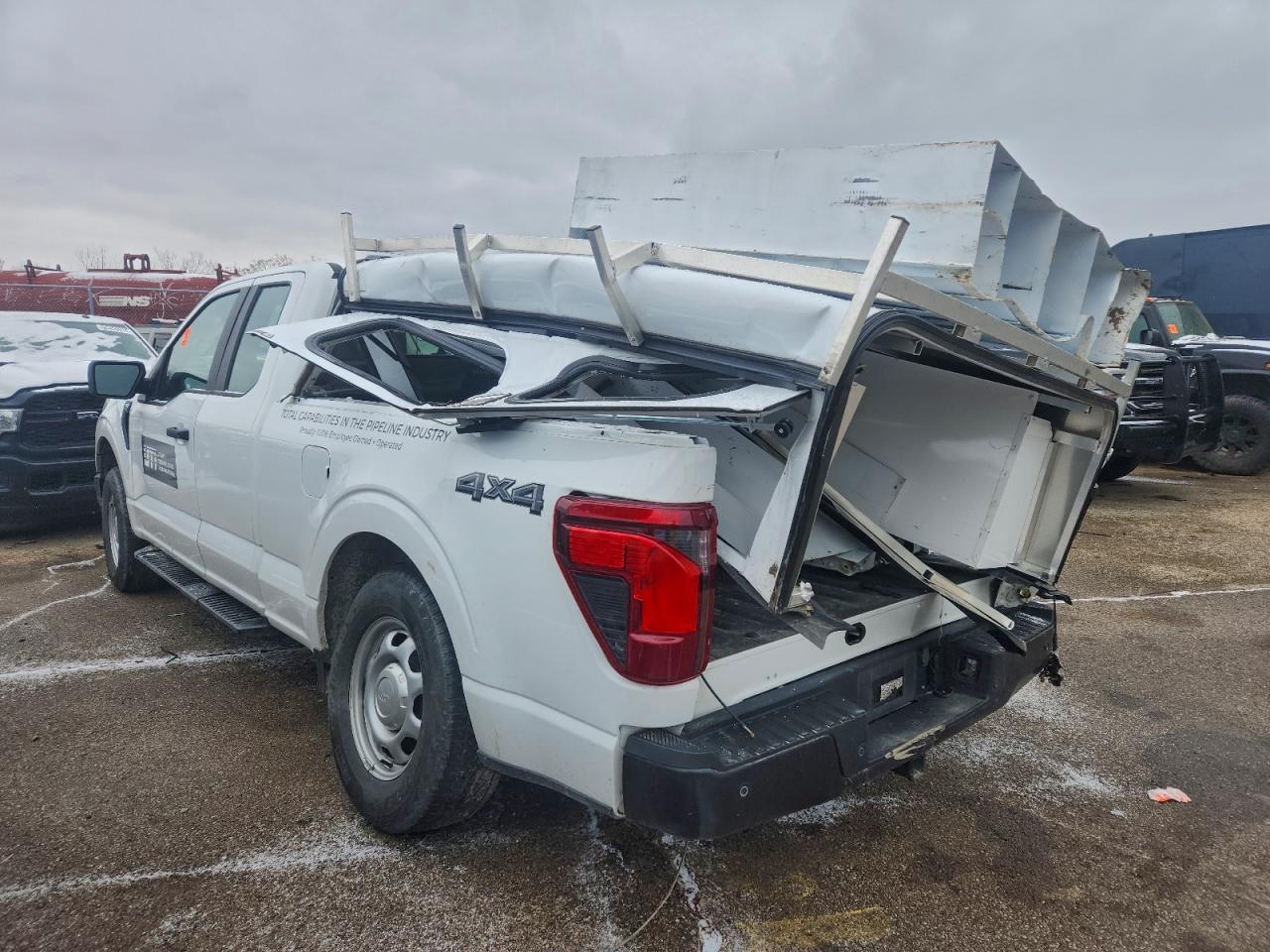 Ford F-150 Xl Image 12