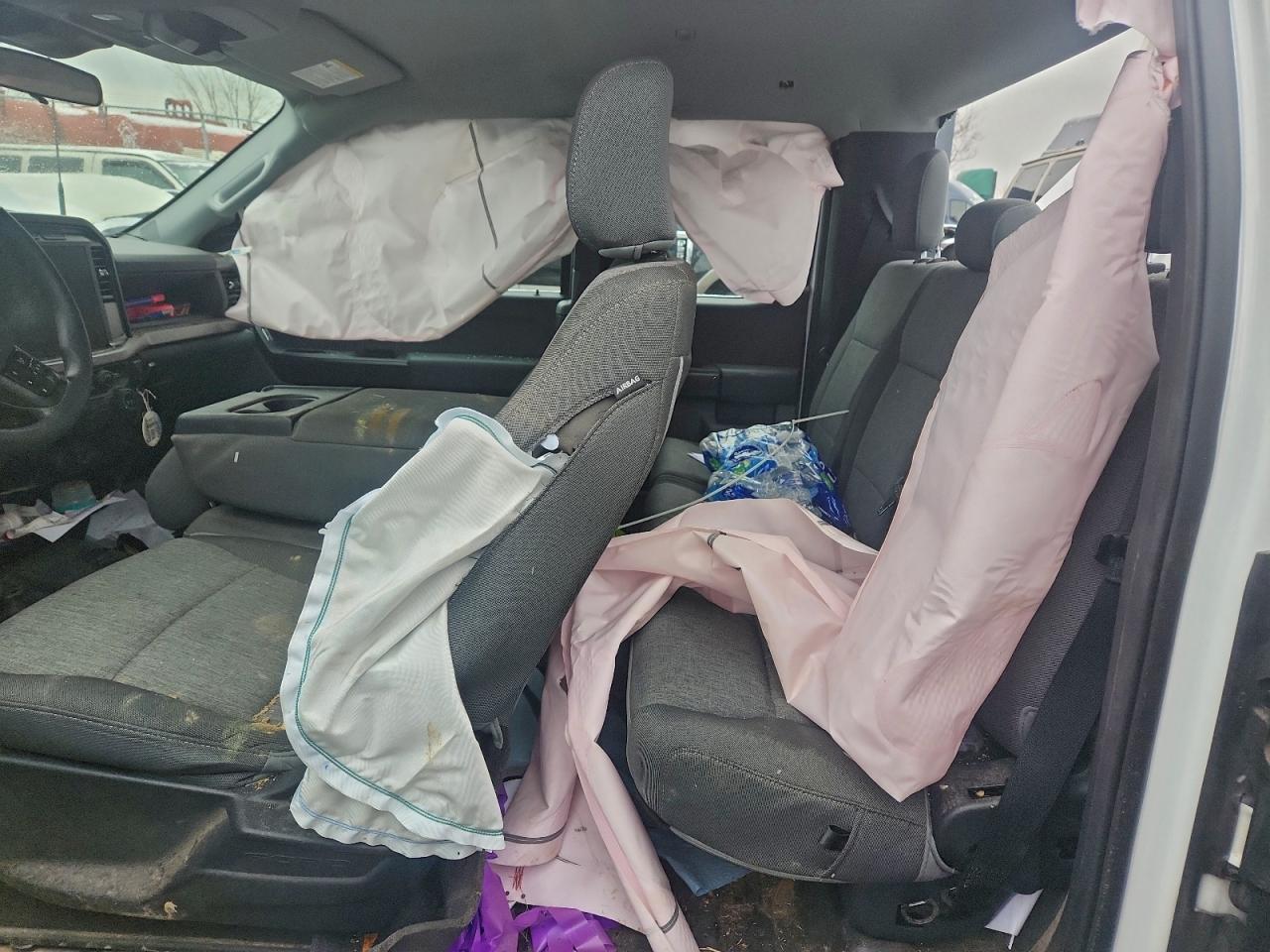 Ford F-150 Xl Image 8