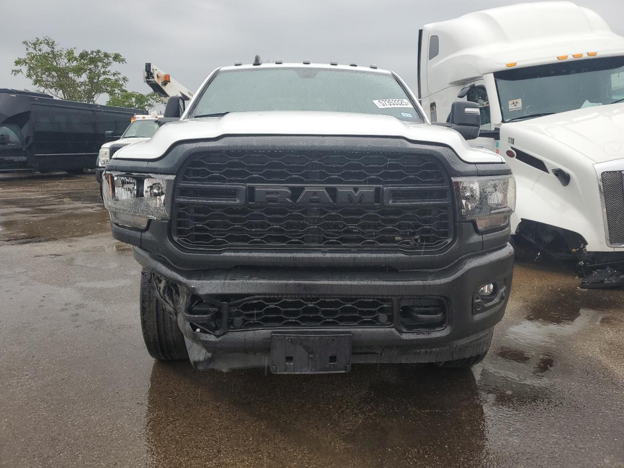 Ram 3500 Tradesman Image 10