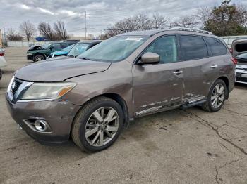 Salvage Nissan Pathfinder