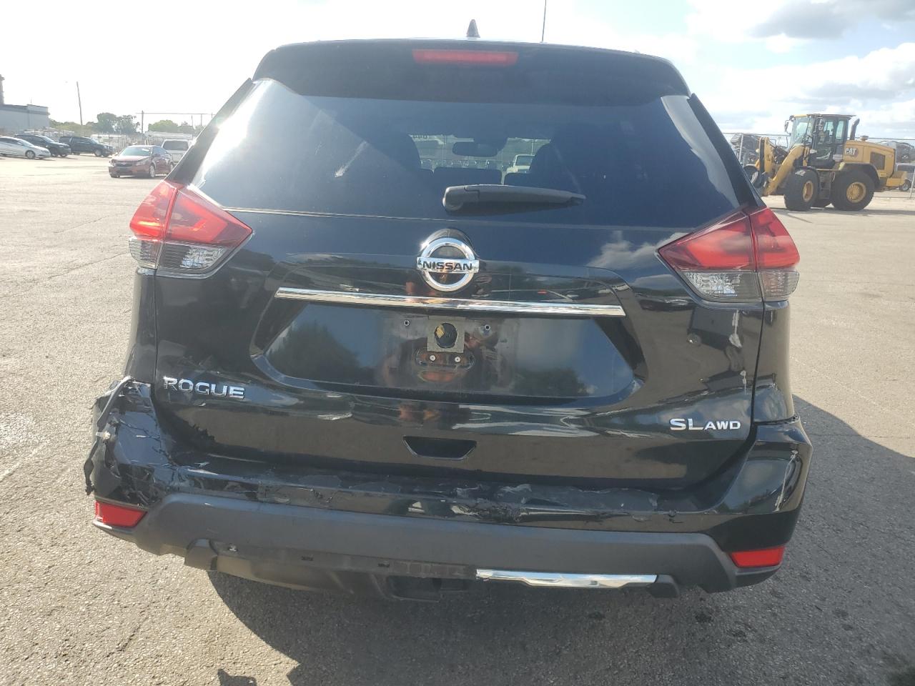 Nissan Rogue S Image 6