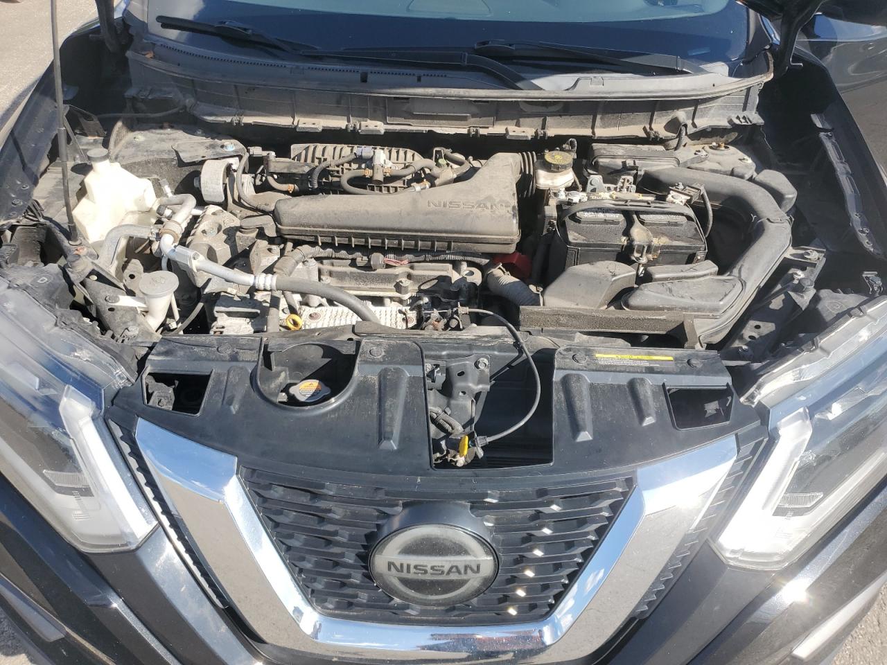 Nissan Rogue S Image 4