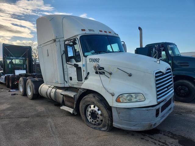  Salvage Mack Cxu613