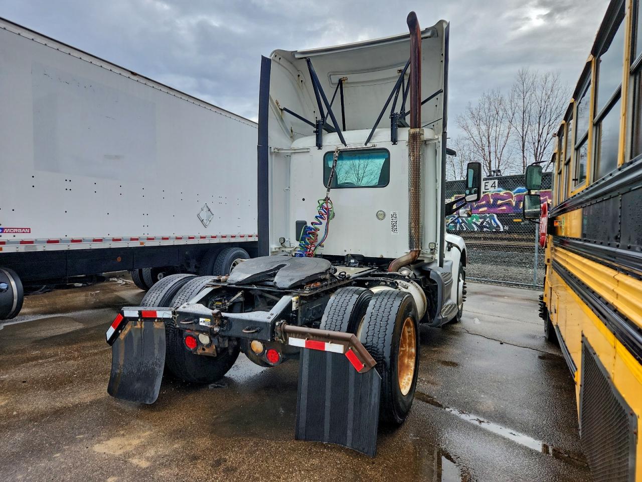 Peterbilt Tractor 579 Image 5