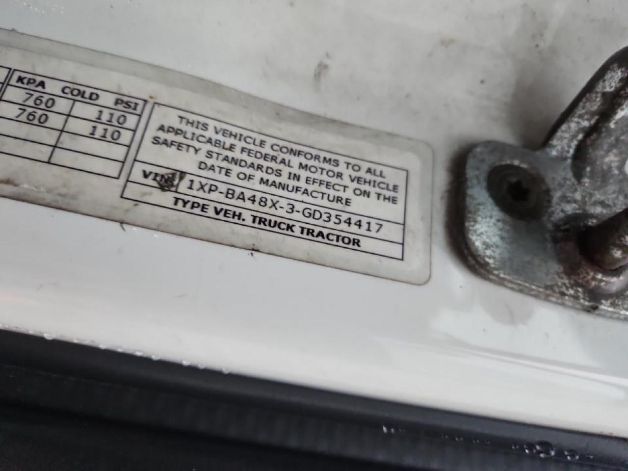 Peterbilt Tractor 579 Image 8