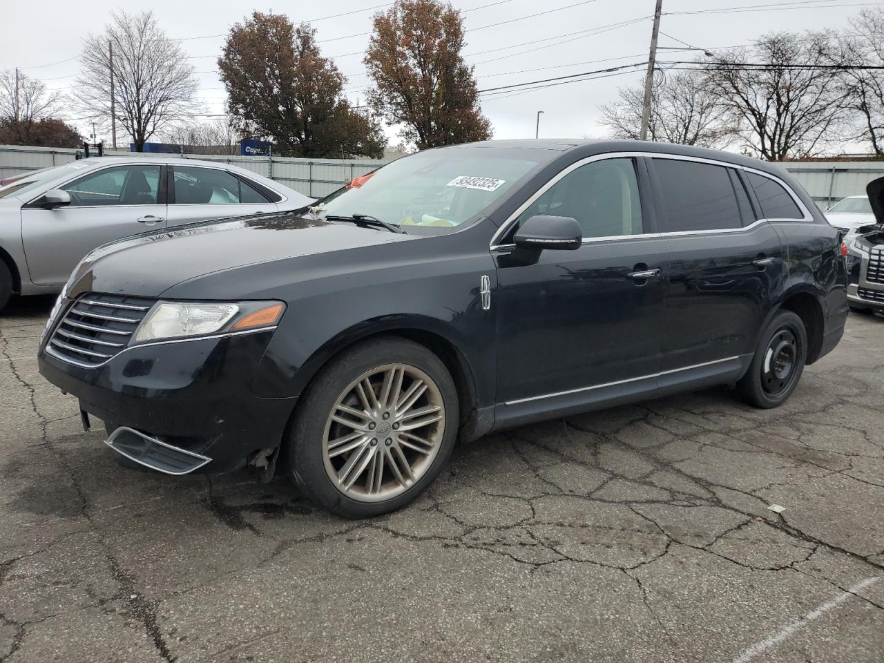 Lincoln MKT Image 1