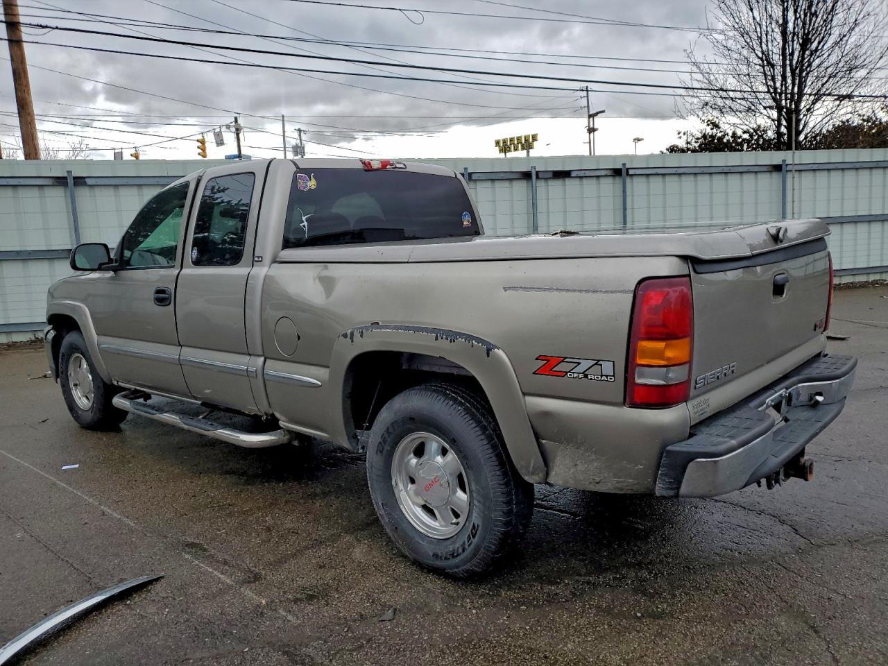 GMC Sierra K1500 Image 2