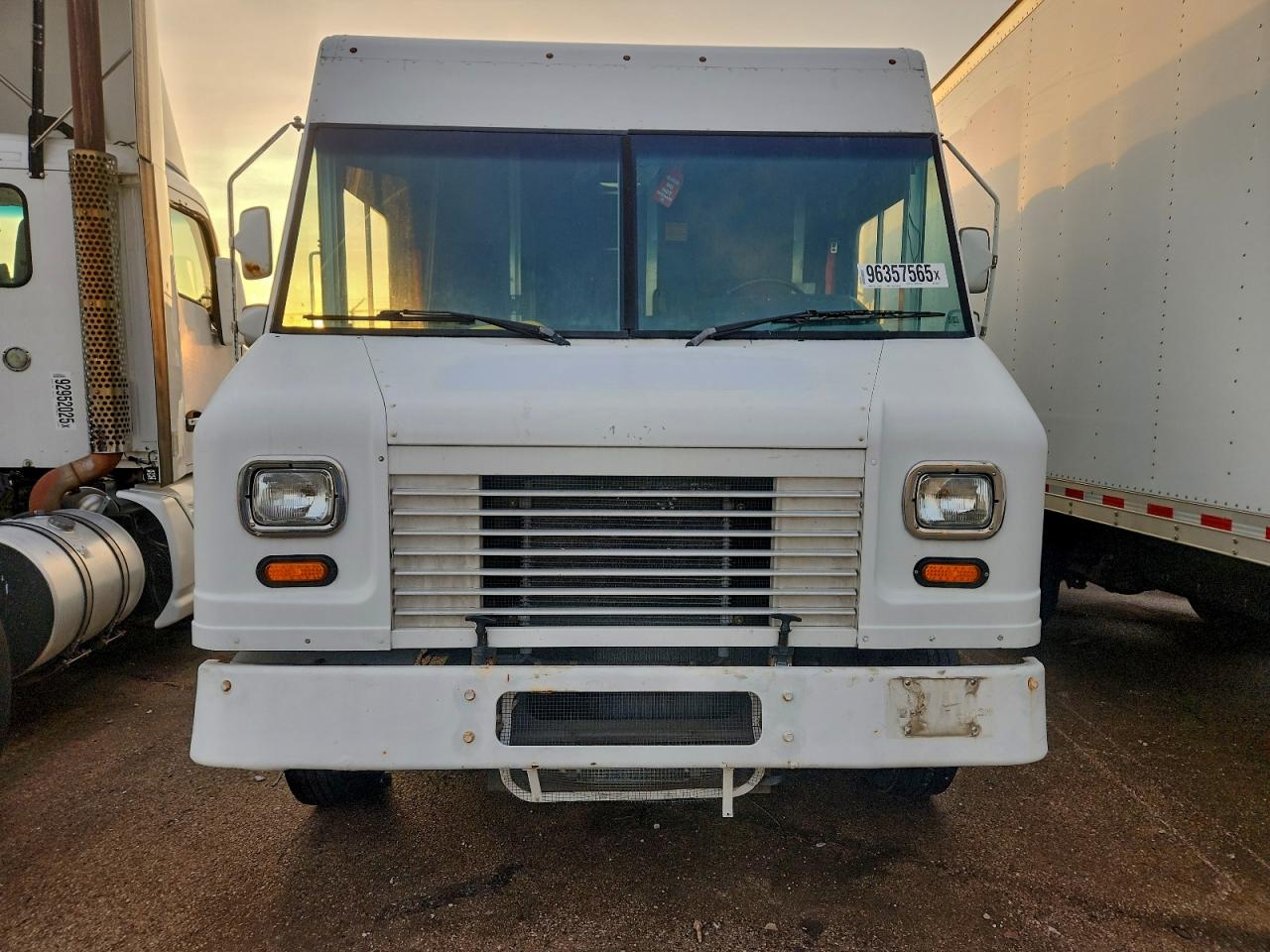 Ford F59 Image 6
