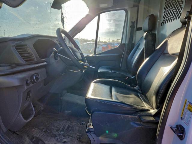 Ford Transit T-250 Image 11