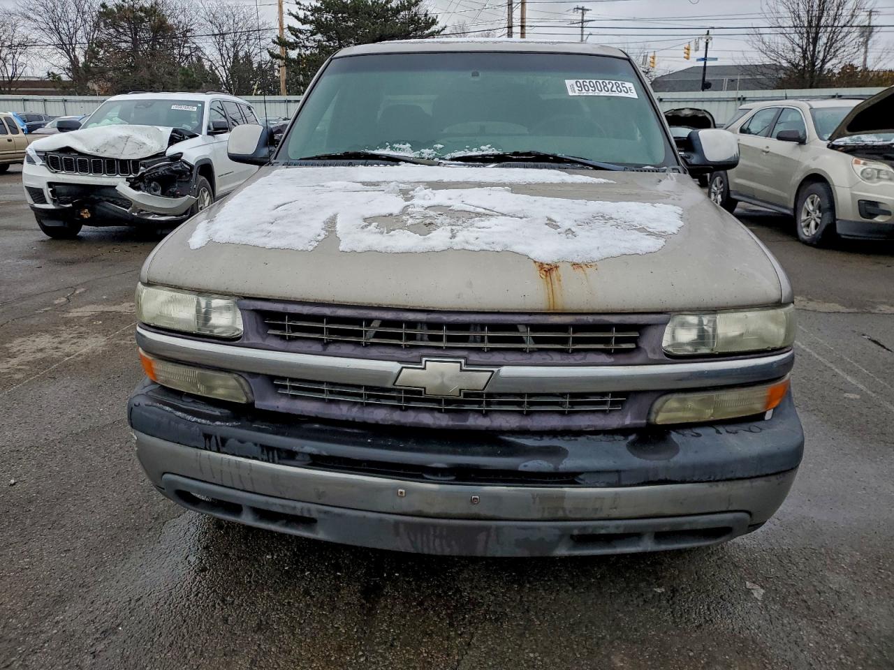 Chevrolet Silverado C1500 Image 12