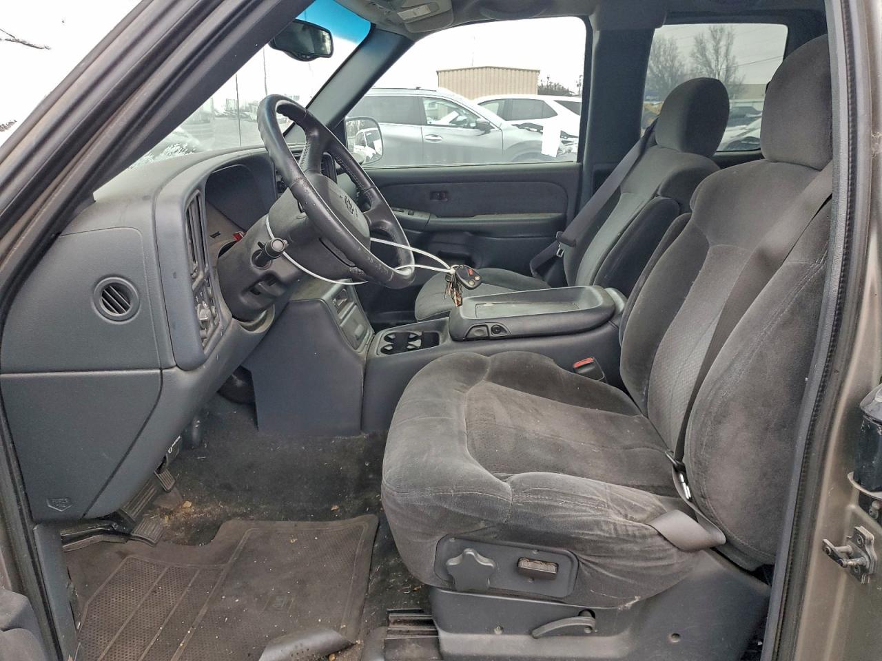 Chevrolet Silverado C1500 Image 9