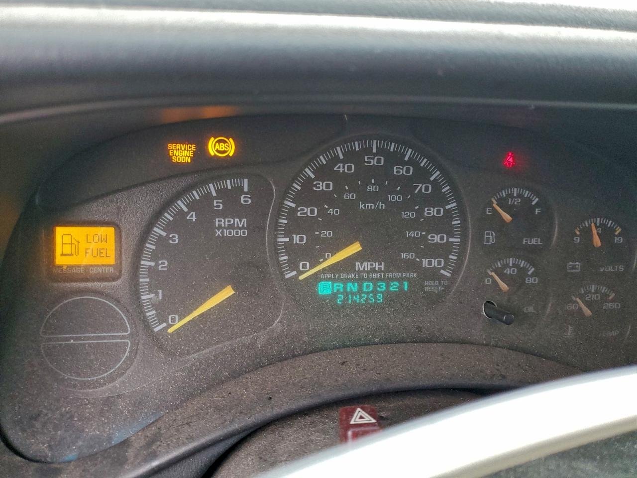 Chevrolet Silverado C1500 Image 4