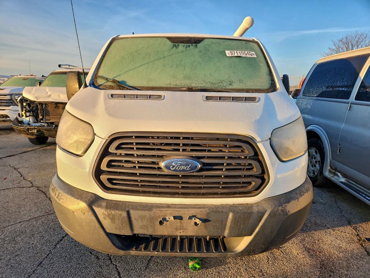 Ford Transit T-250 Image 7