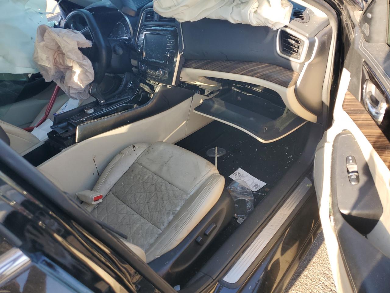 Nissan Maxima 3.5s Image 10