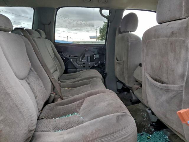 Chevrolet Suburban C1500 Image 12