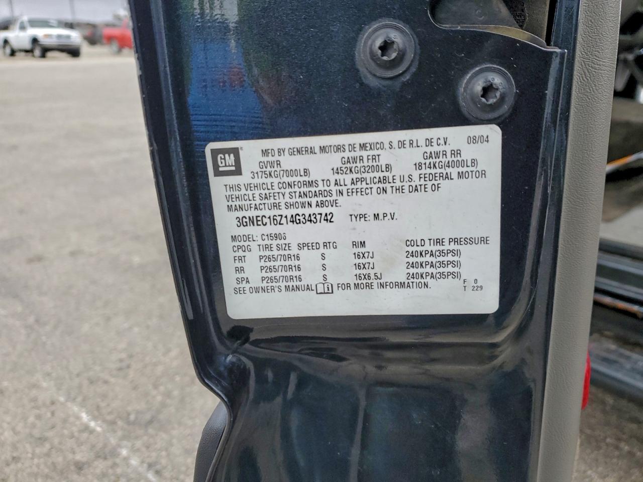 Chevrolet Suburban C1500 Image 7