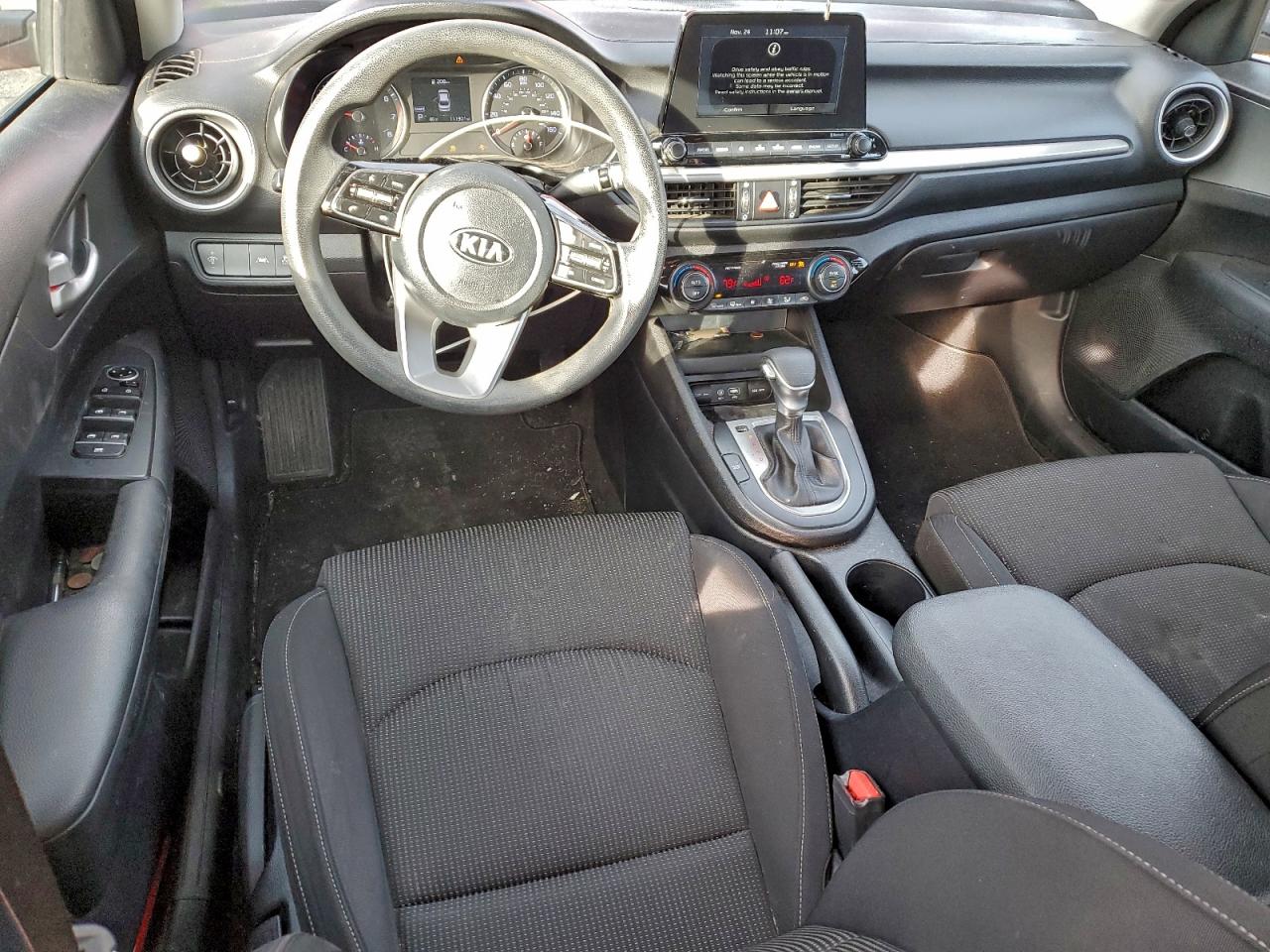 Kia Forte Fe Image 8