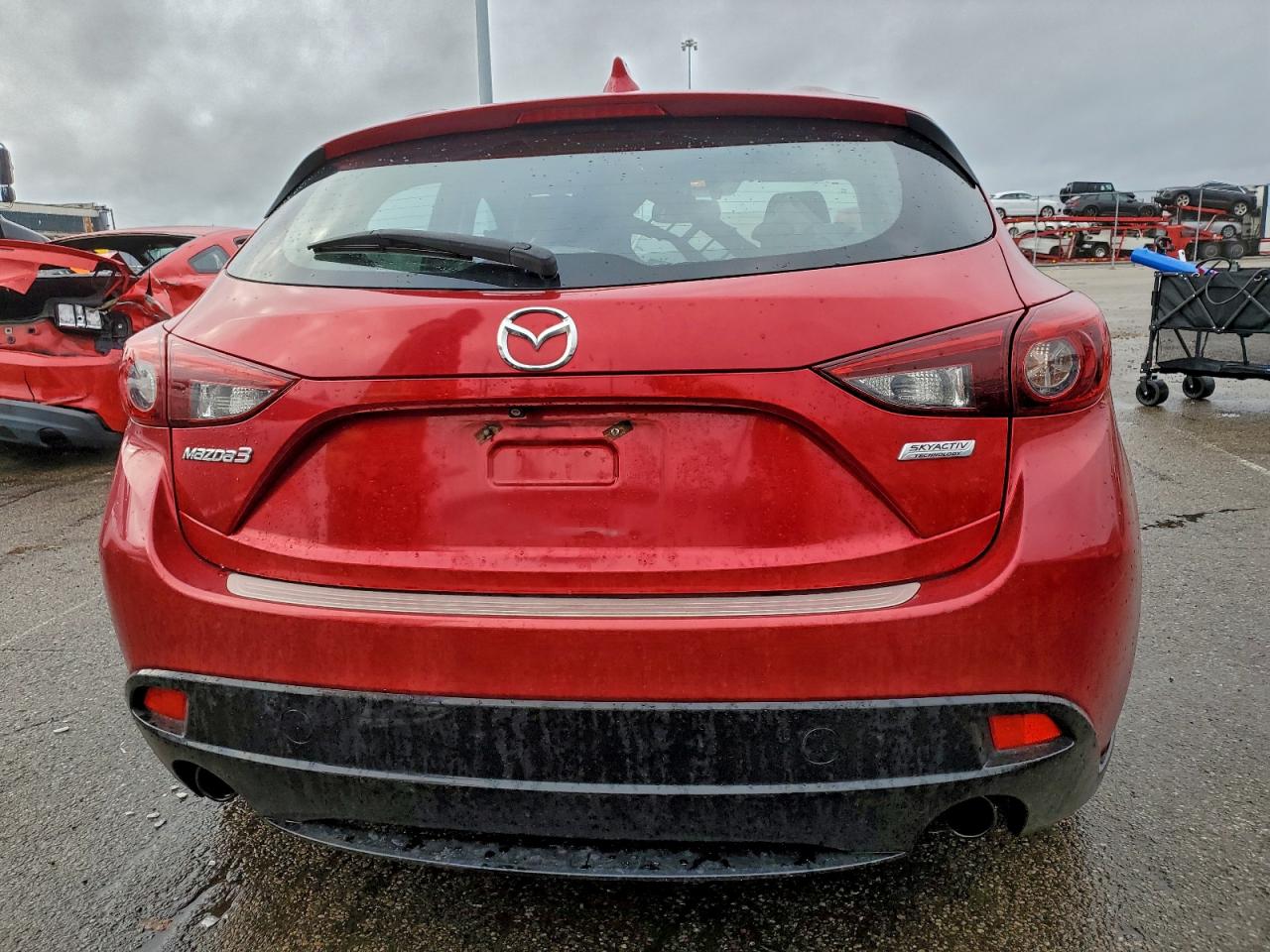 Mazda 3 Grand Touring Image 4