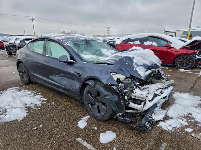 Tesla Model 3 Image 10