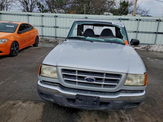 Ford Ranger Super Cab Image 2
