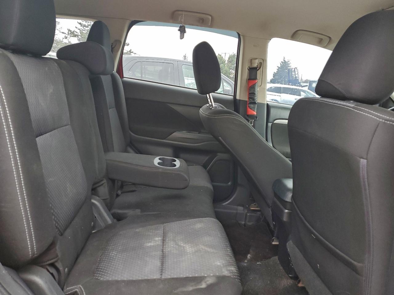 Mitsubishi Outlander Se Image 5