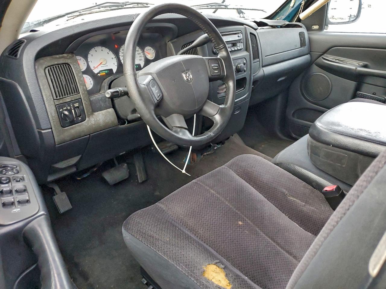 Dodge Ram 1500 St Image 11